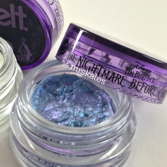 Nightmare Before Christmas "Making Christmas" Glitter Eye Gel - Picture 10 of 12